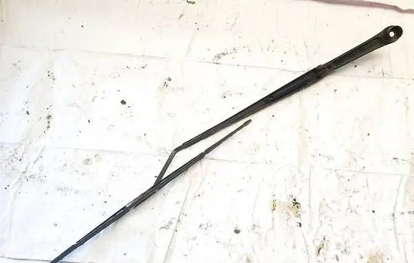 Chrysler Pacifica Front wiper blade arm