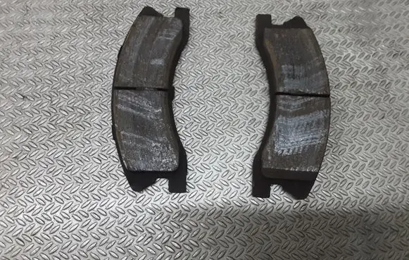Jeep Grand Cherokee (WJ) Brake pads (front) 