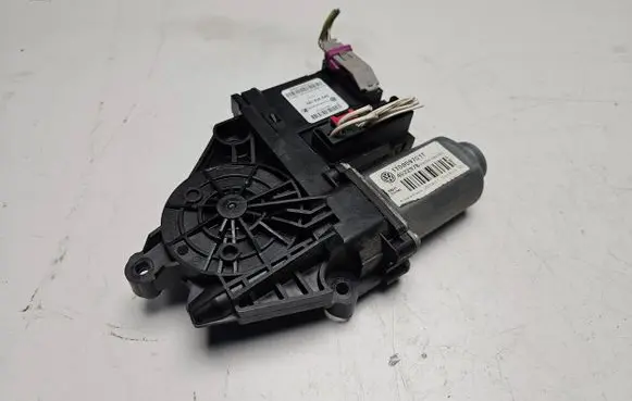 Volkswagen Caddy Front door window regulator motor 1T0959701T 5K0959793 HW009SW21XK