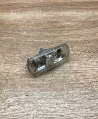 Audi A6 S6 C5 4B Front fender indicator light 8E0949127