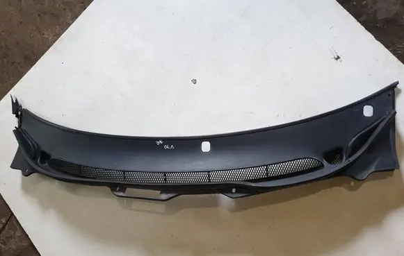 Volvo V70 Wiper trim