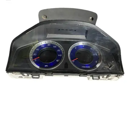 Volvo V70 Speedometer (instrument cluster) 30733368