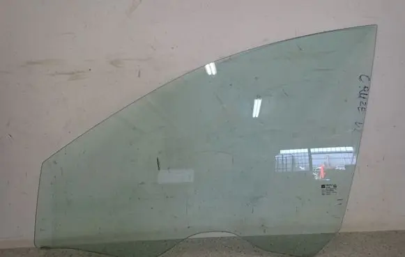 Chevrolet Cruze Sliding door window/glass