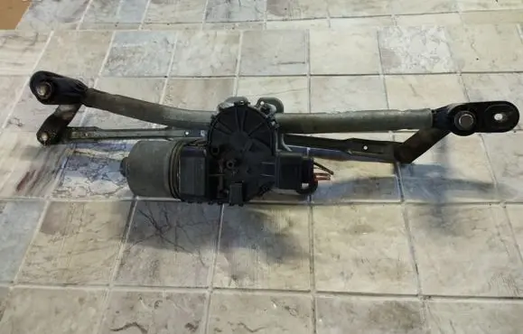Fiat Croma Front wiper linkage and motor 0390241915 3397020671 51708219