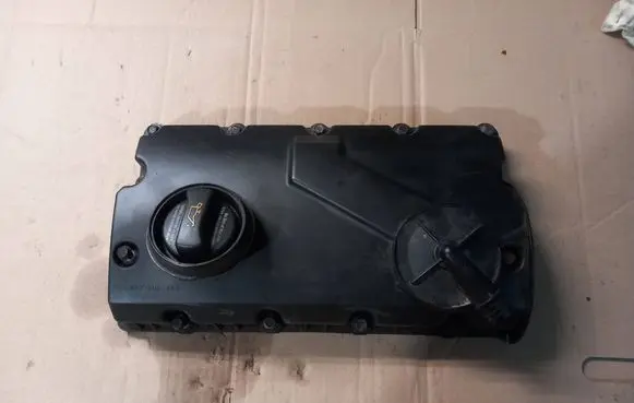 Audi A6 S6 C5 4B Rocker cam cover 038103475N 038103469R