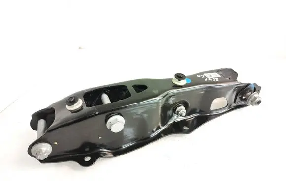 BMW X6 G06 Rear control arm 6878031