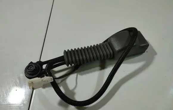 Honda Civic Front seatbelt buckle