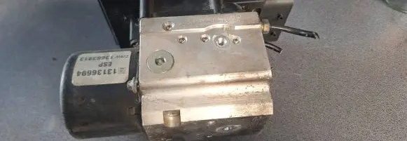 Opel Signum ABS Pump 8V9T36058T 028003 ST6S99CT