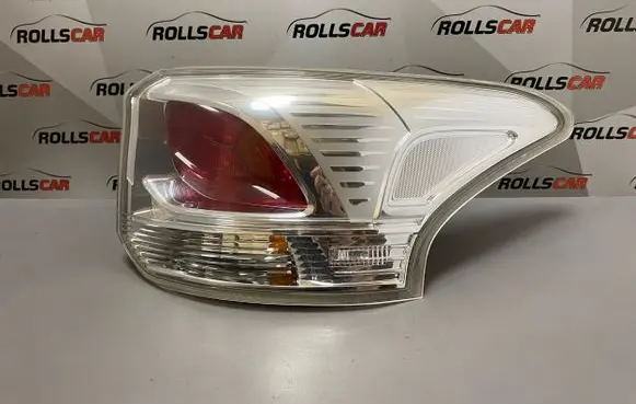 Mitsubishi Outlander Rear/tail lights 8330A788