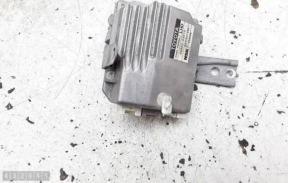 Toyota Corolla E120 E130 Power steering control unit/module 8965002010
