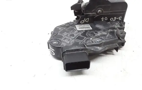 Volvo V50 Front door lock 30784487