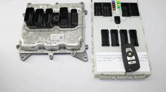 BMW 5 F10 F11 Engine control unit/module ECU 8639594