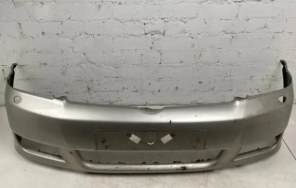 Toyota Corolla Verso AR10 Front bumper
