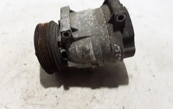 Opel Vivaro Air conditioning (A/C) compressor (pump) 8200979500