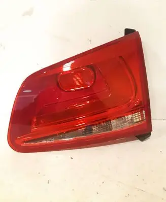 Volkswagen Touareg II Tailgate rear/tail lights 7P6945094B