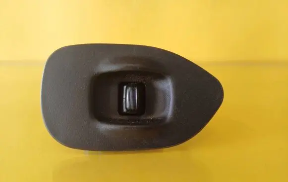 Subaru Legacy Electric window control switch S73501320