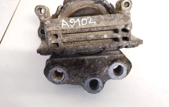Ford Transit Engine mount bracket 6c116f012ab 6c11-6f012-ab