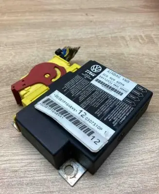 Volkswagen PASSAT B6 Airbag control unit/module 3C0909605M 39112511 WithPlug