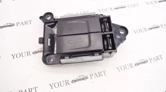 Lexus RX 450H Seat control switch 7205348020
