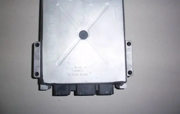 Peugeot Boxer Engine control unit/module ECU 0869971996 0889909996