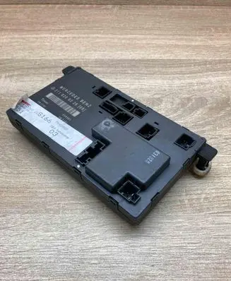 Mercedes-Benz E W211 Door control unit/module 2118200326 356801