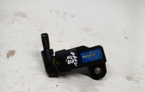 Opel Zafira B Air pressure sensor 0281002437 0509292BD8