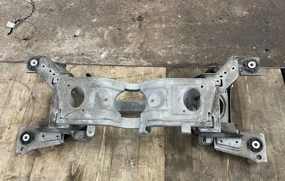 Peugeot 508 II Rear subframe 9828229380