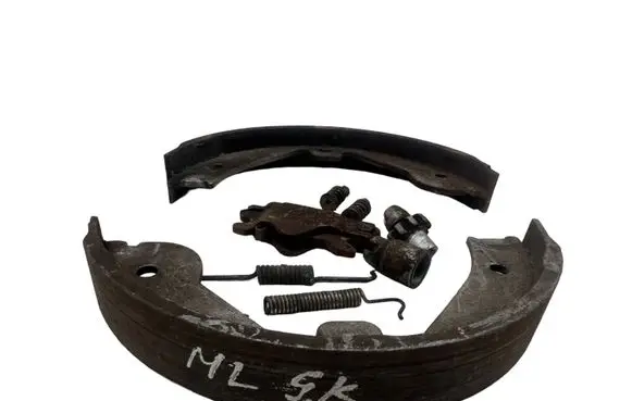 Mercedes-Benz ML W164 Handbrake/parking brake pads 