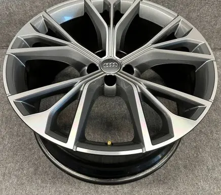 Audi Q8 R21 alloy rim 4M8601025S