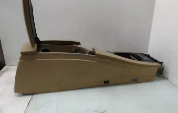 BMW 5 E60 E61 Center console 