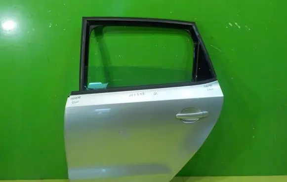 Volkswagen Polo V 6R Rear door 17AB78