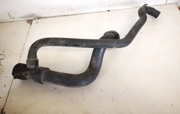 Audi A4 S4 B5 8D Engine coolant pipe/hose 8d0121055f
