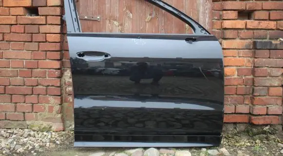 Porsche Cayenne (9Y0 9Y3) Front door 9Y0831312D
