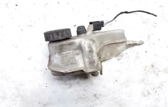 Volkswagen Golf III Brake fluid reservoir 03350882762 03.3508-8276.2