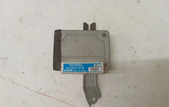 Toyota Land Cruiser (HDJ90) ABS control unit/module 8954060100