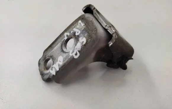 Peugeot 508 Front door upper hinge
