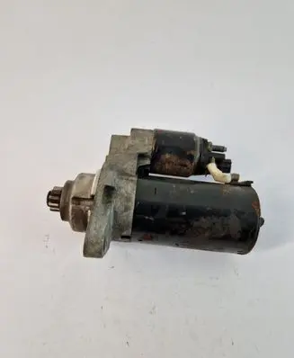 Volkswagen Golf V Starter motor 02Z911023F