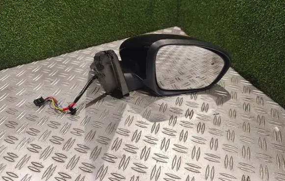 Front door electric wing mirror
