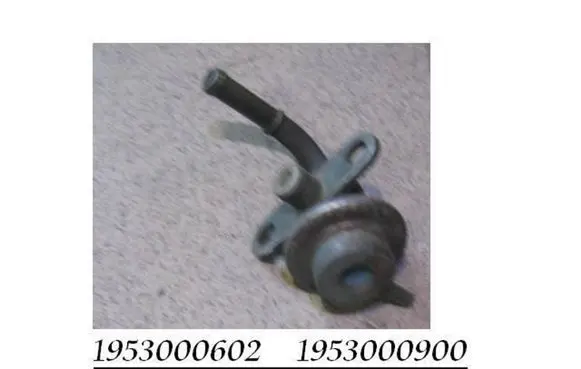 Ford Probe Fuel pressure regulator 1953000602 1953000900
