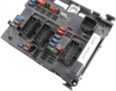 Peugeot 307 Fuse module 9646405280 23580917
