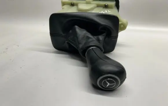 Mercedes-Benz E W212 Gear shifter/selector A2042678124 A2112670032