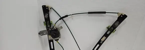 BMW 3 E46 Front door electric window regulator 8251350