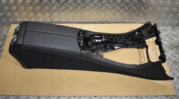 Mercedes-Benz CLS W257 Other center console (tunnel) element 