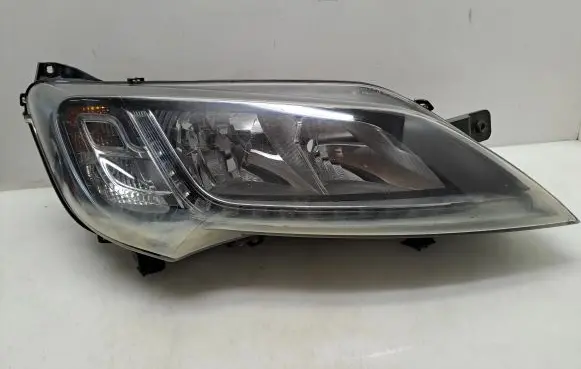 Peugeot Boxer Headlight/headlamp 1375098080