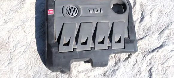 Volkswagen PASSAT B7 Engine cover (trim) 03L103925R