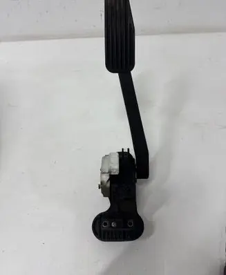 Volvo S60 Accelerator throttle pedal 6PV00853700 30636003
