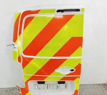 Opel Vivaro Rear door 9811895180