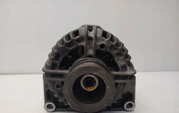 Opel Zafira B Generator/alternator