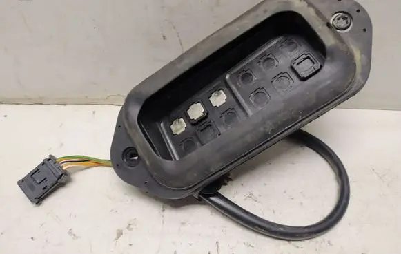 Opel Combo D Tailgate opening switch 51810712 B01154988