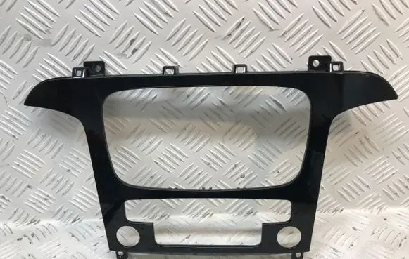 Ford Galaxy Dashboard center trim panel 7M2118522CAW